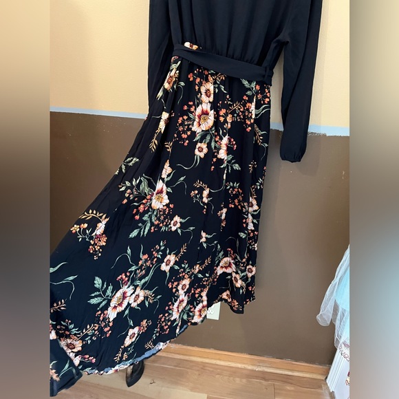 It’s time for fall dresses! Long sleeved black top/attached fall colored skirt. - Picture 9 of 11